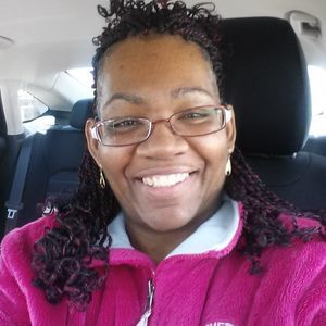 Meet your Posher, Evangela